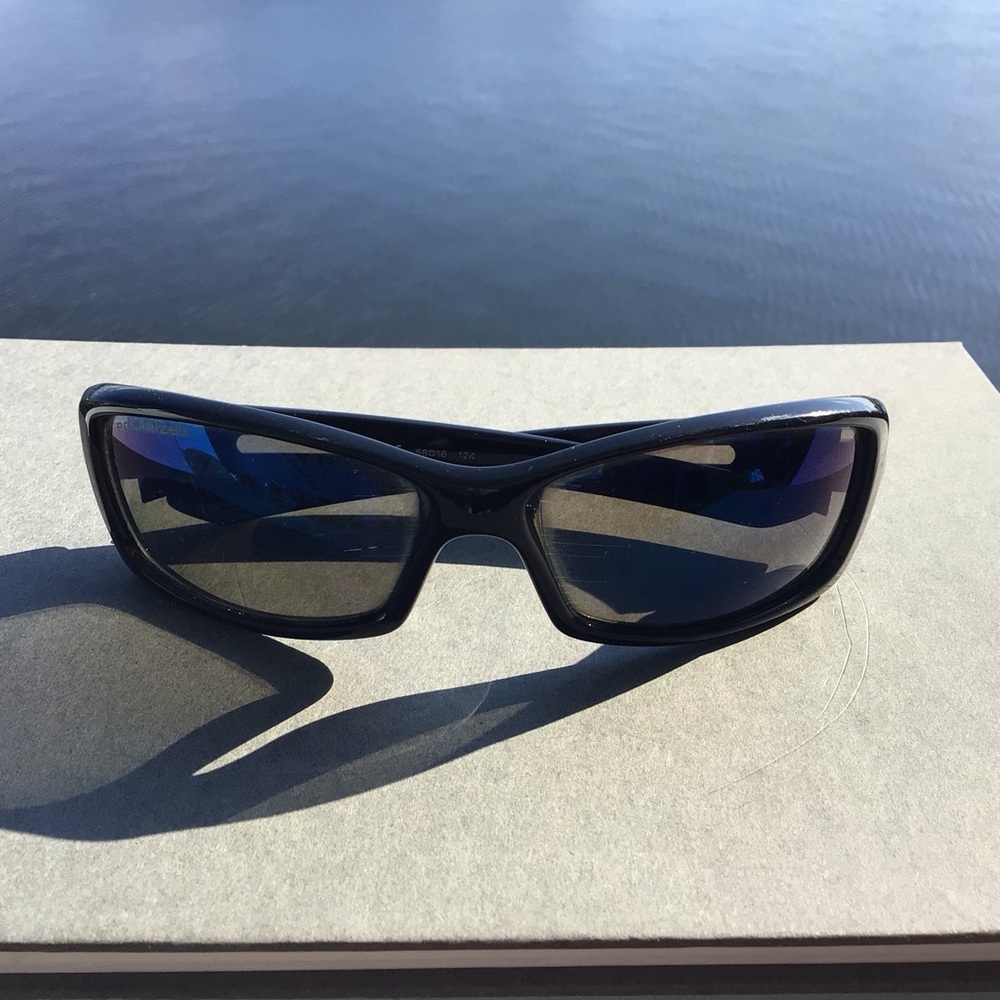 Revo Redpoint Men's Black Polarized Sport Sunglasses - Classic Wraparound RE4039